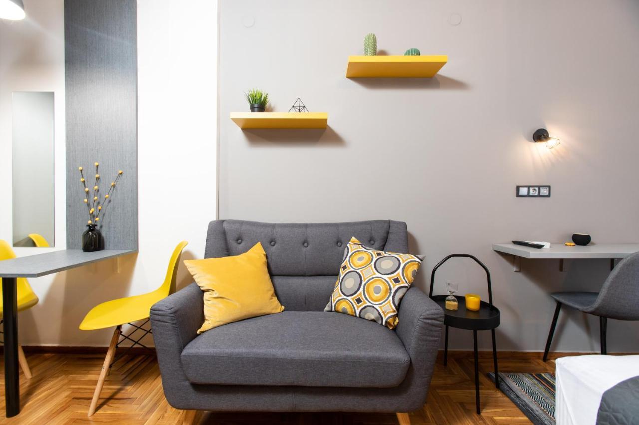 Downtown Luxury Boutique Suites : The Yellow Suite سالونيك المظهر الخارجي الصورة