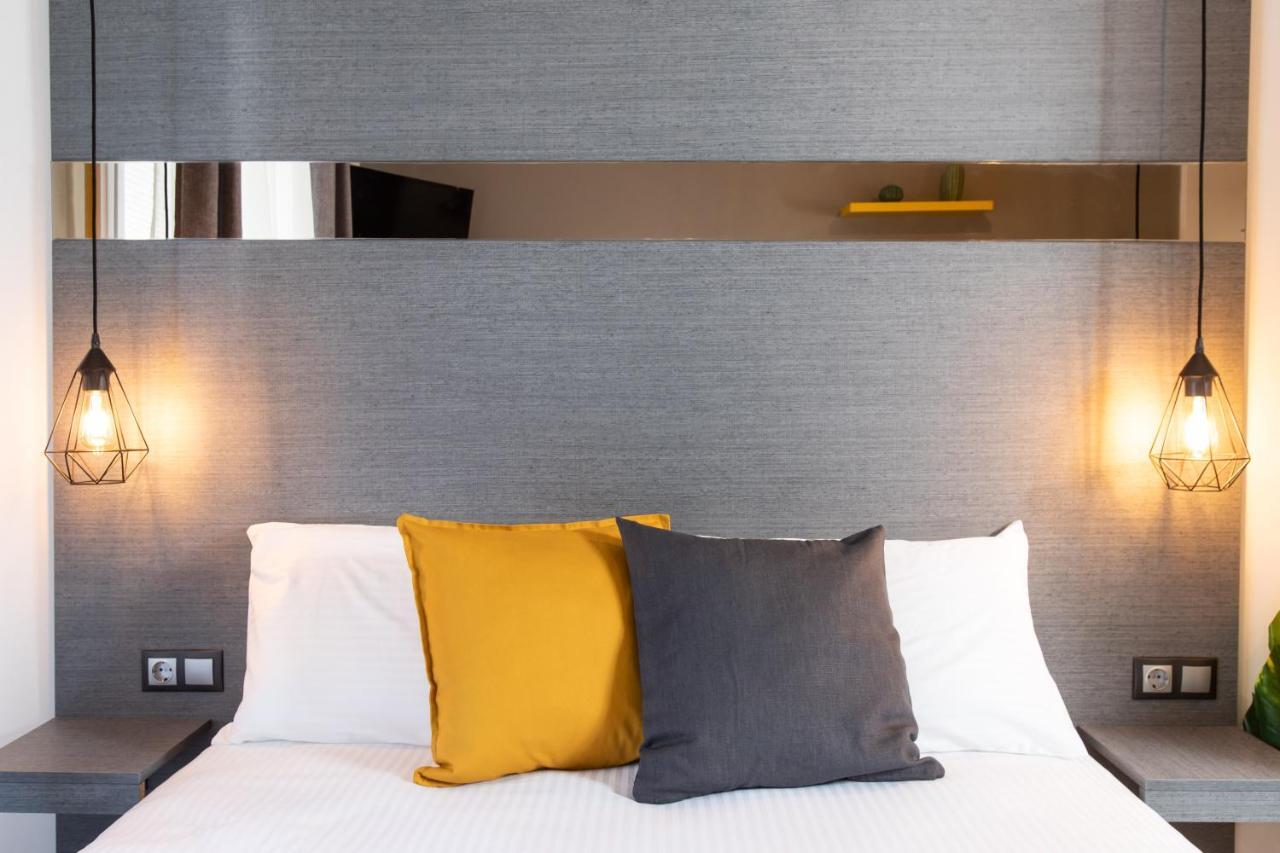 Downtown Luxury Boutique Suites : The Yellow Suite سالونيك المظهر الخارجي الصورة